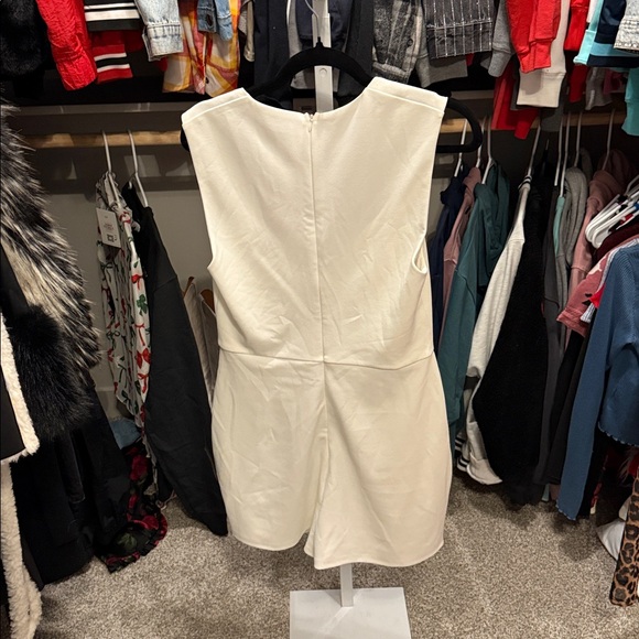 Lulu's White Skort Romper - new with tags - Picture 2 of 3